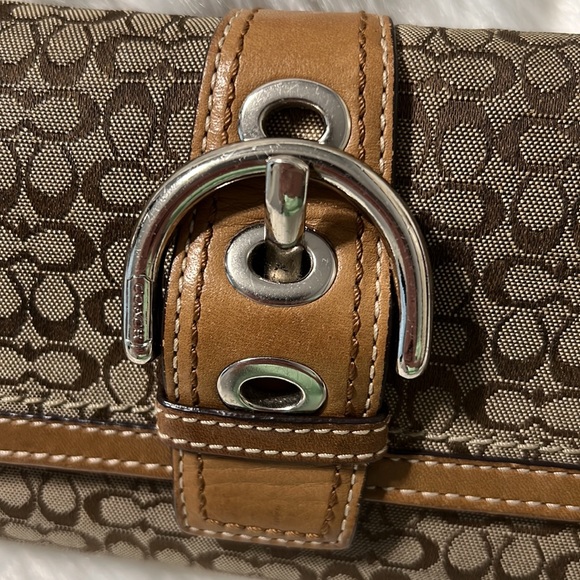 ❗️FINAL❗️ COACH Signature Checkbook Wallet - Picture 8 of 8